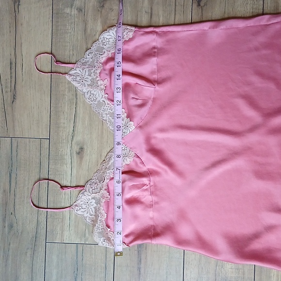 Victoria's Secret Silk Pink Ruffle Hem Nightgown Slip. Size L - Picture 6 of 17